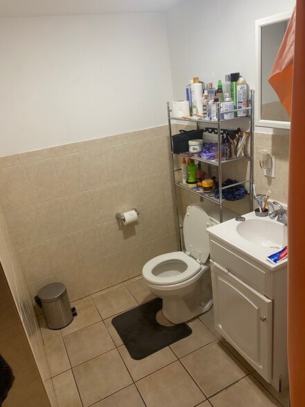 Building Photo - 225 Travis Ave