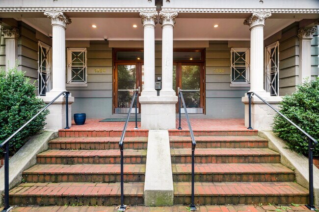 Building Photo - 1324 Euclid St NW