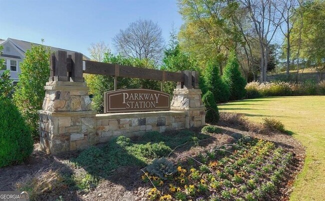 Building Photo - 312 Penn Sta Wy