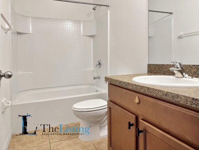 Building Photo - 803 Ashentree Dr