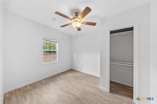 Building Photo - 301 Tatum Rd