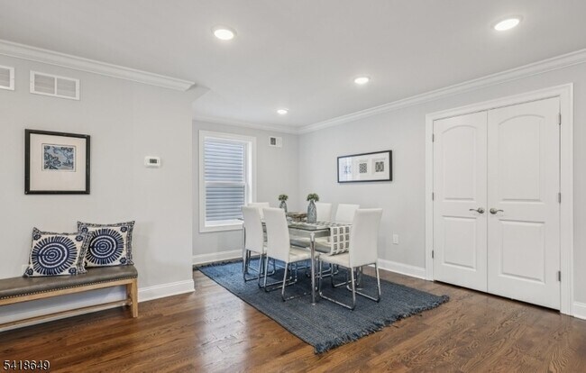 Building Photo - 139 N 15th St