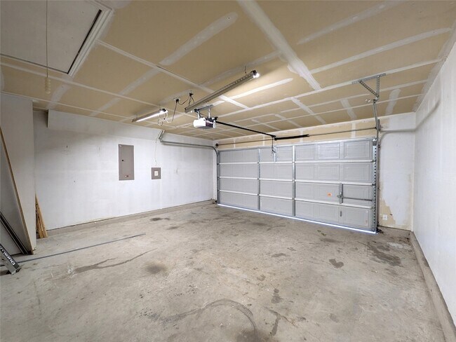 Building Photo - 1736 Carolina Ridge Way