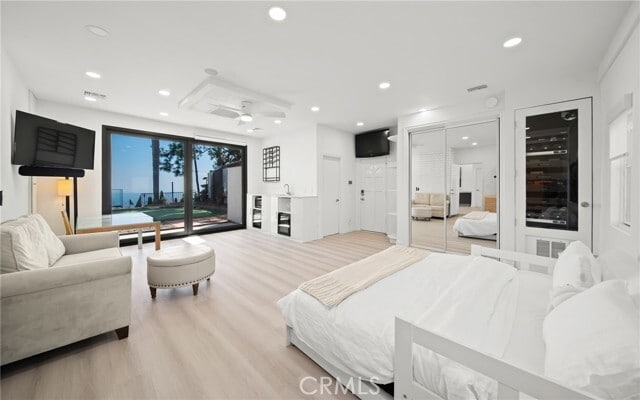 Building Photo - 7930 Vulcan Dr