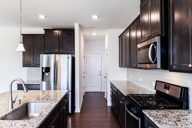 Building Photo - 1435 Tinos Overlook Way