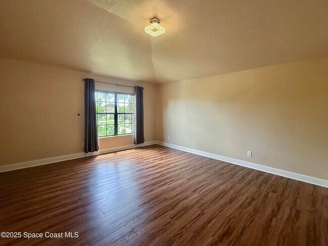 Building Photo - 4020 Millicent Cir