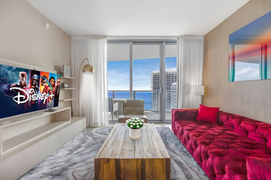 Building Photo - 4011 S Ocean Dr