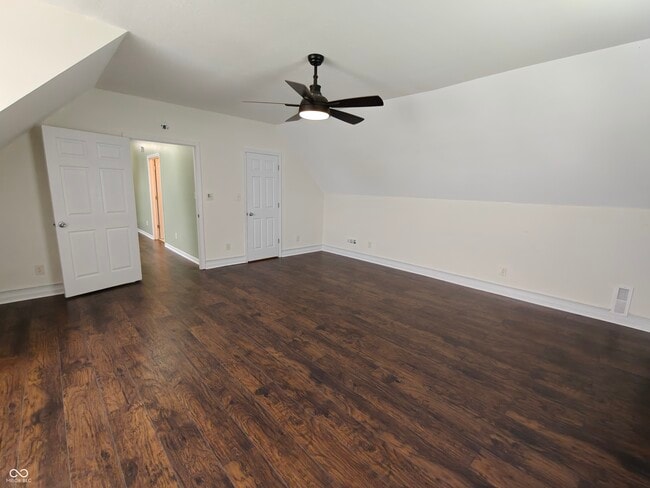 Building Photo - 802 Fern Dr