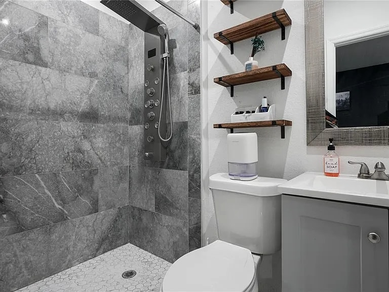 Building Photo - 4501 Bray Rd