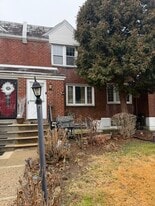 Building Photo - 114 E Colonial St