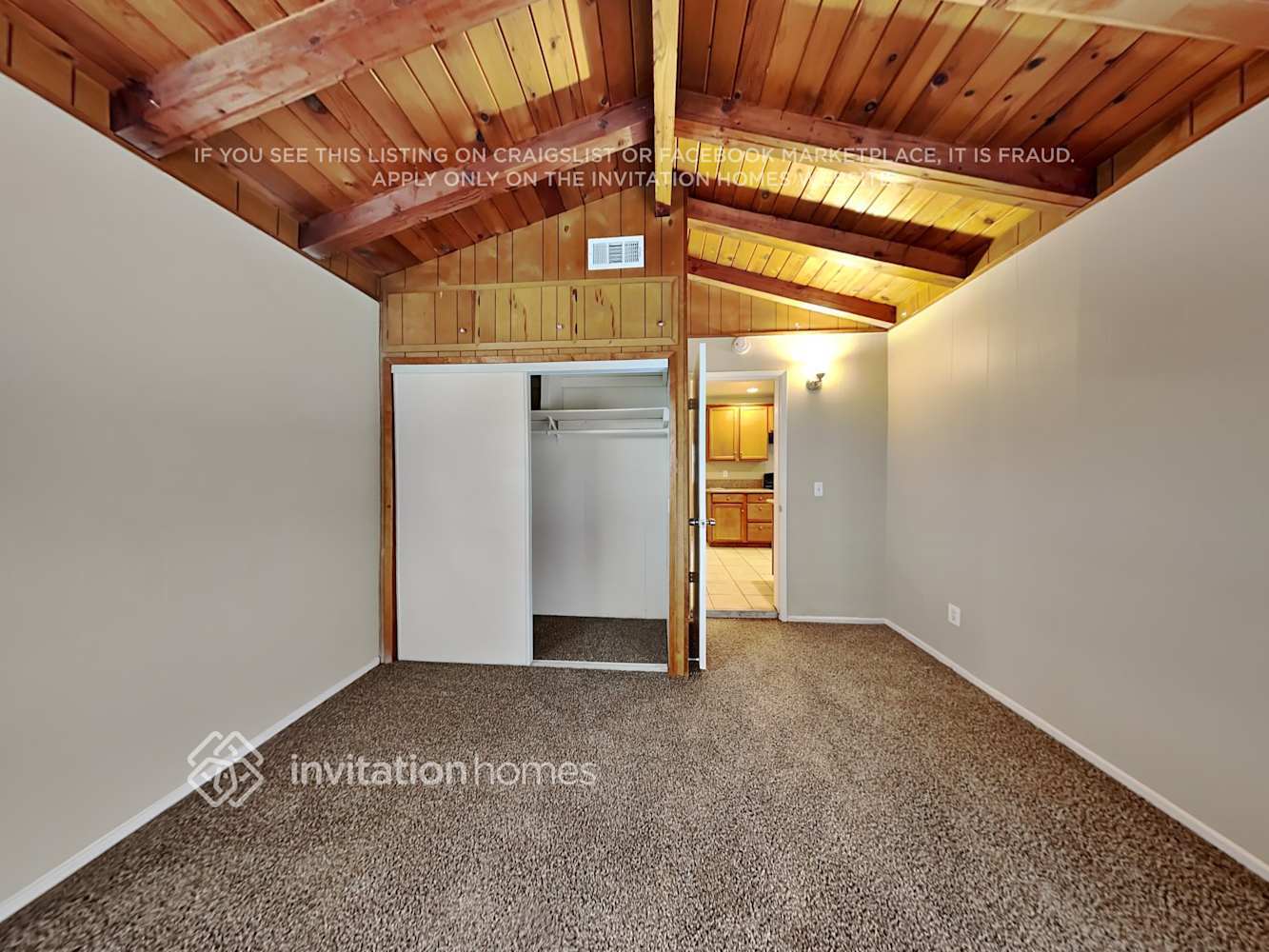 Building Photo - 490 Avignon Ct