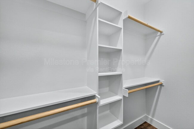 Building Photo - 1425 S 7th Ave