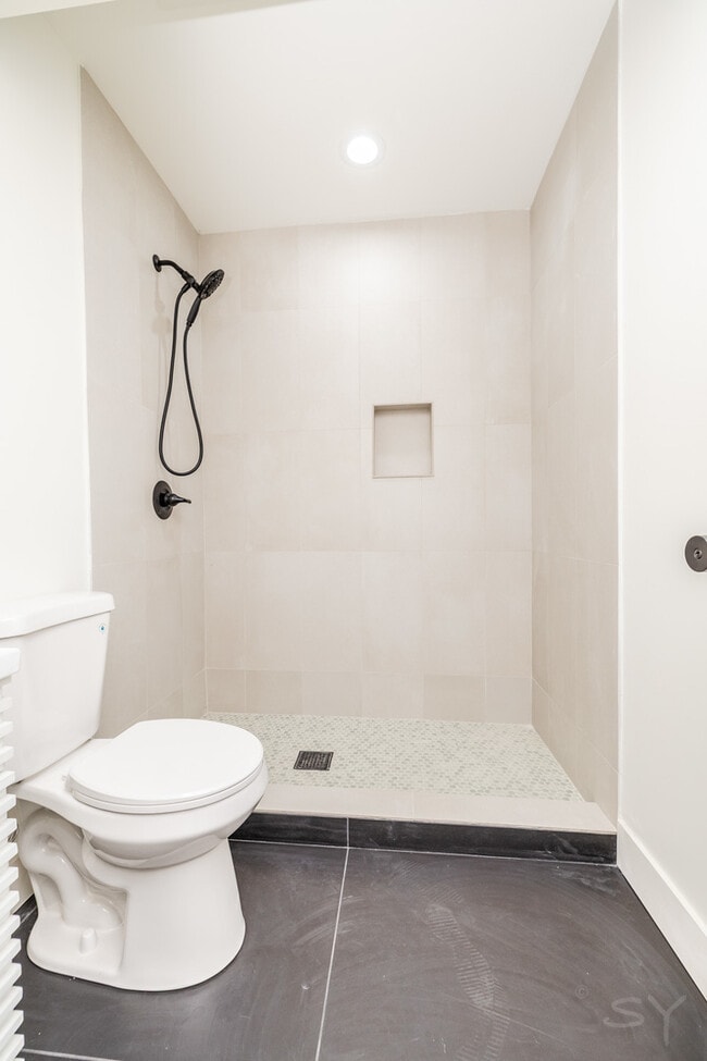 Building Photo - 1830 S Peoria St