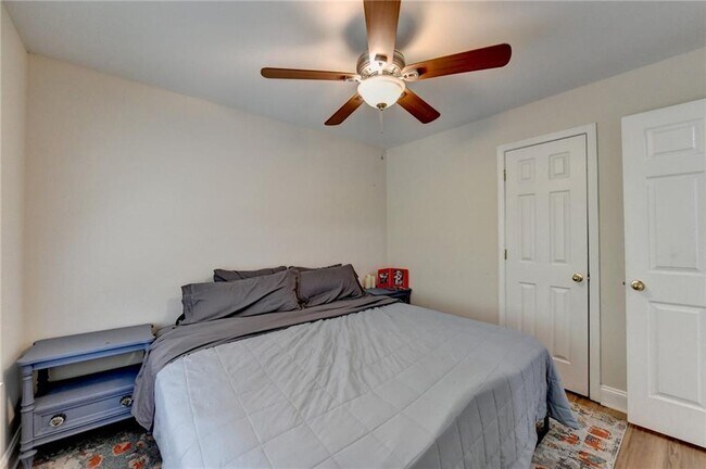 Building Photo - 6604 Destiny Dr SE