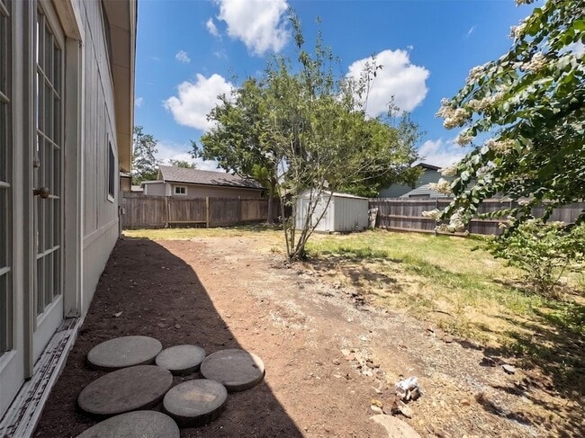 Building Photo - 13004 Campos Dr