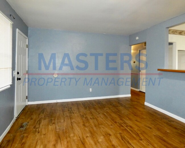 Building Photo - Spacious 4-Bedroom Home with 2 Full Baths & Detached Garage