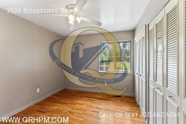 Building Photo - 3509 Ridgecliffe Dr