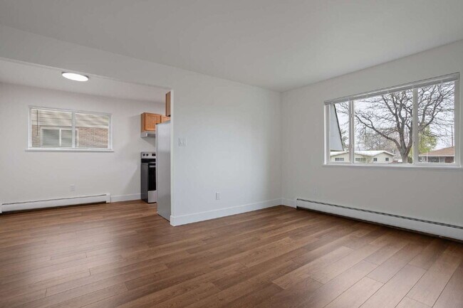 Building Photo - 1617 Oxford Dr