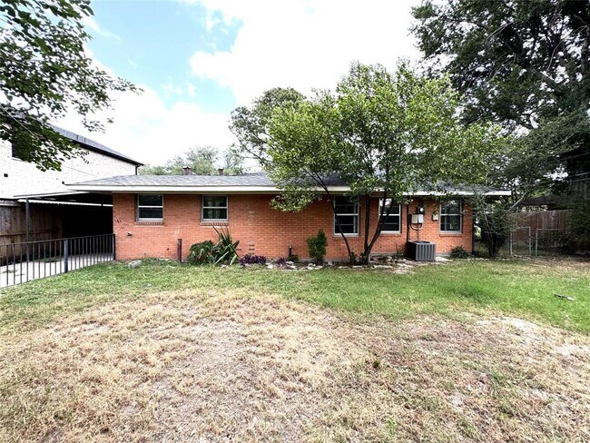 Building Photo - 7905 Turquoise Ln