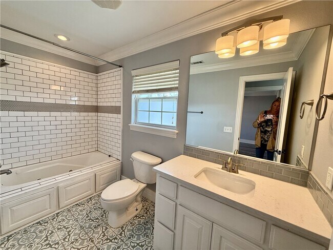 Building Photo - 422 J.T.L Pkwy