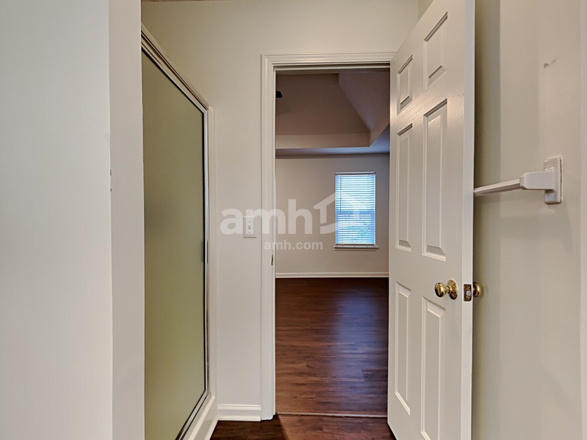 Building Photo - 1209 Lainster Dr SE