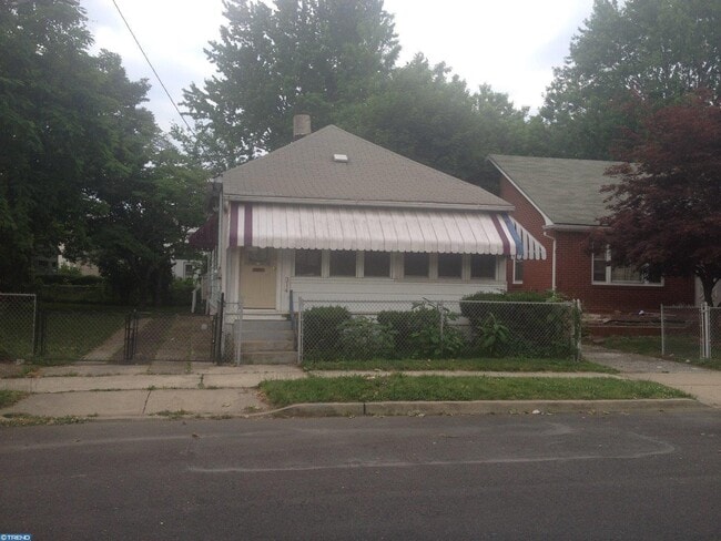 Primary Photo - 314 Schiller Ave