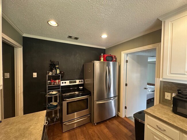 Building Photo - TECH TERRACE PRE-LEASE!!