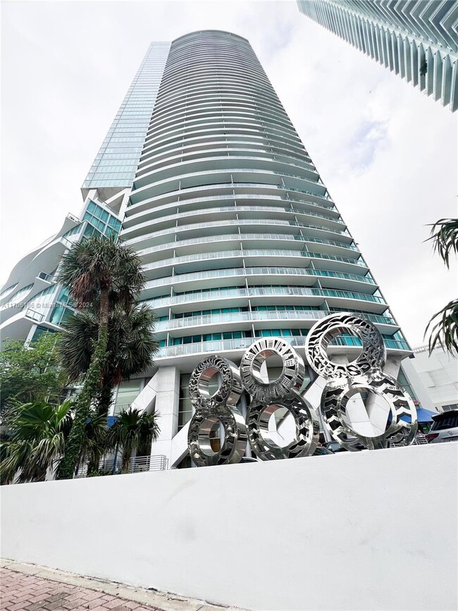 Building Photo - 888 Biscayne Blvd