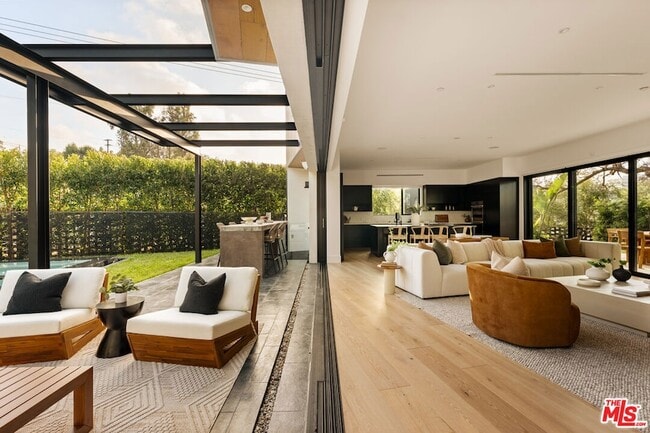 Building Photo - 5988 W 76th St