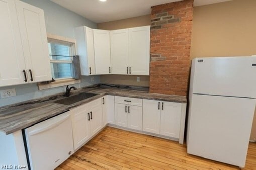 Building Photo - 1362 W 59th St