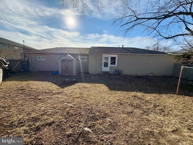 Building Photo - 4802 Beaver Dam Rd