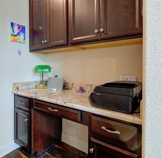 Building Photo - 15621 Cabrillo Way