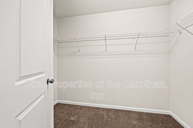 Building Photo - 18204 Studman Branch Ave