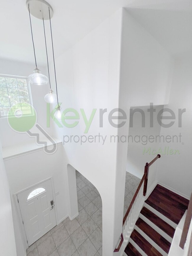 Building Photo - Beatutiful 5Bed/3Bath in Mcallen TX Now Av...