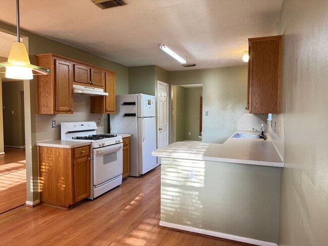 Building Photo - 10811 Cliffton Forge Dr