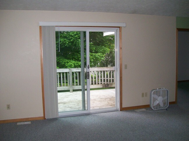 Building Photo - 2007 7th St