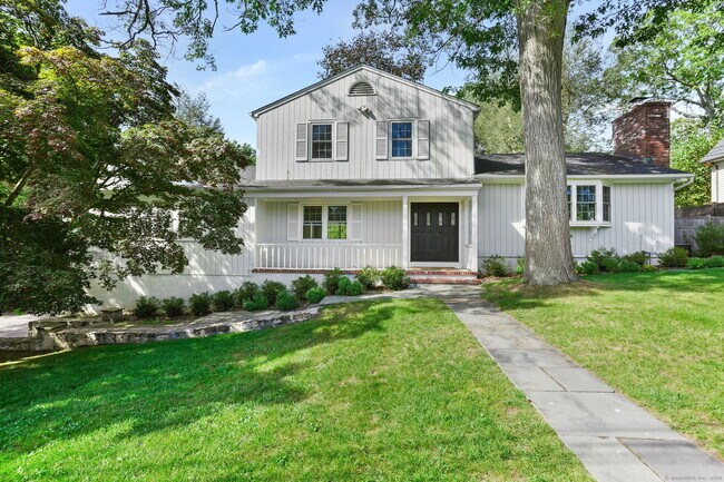 Primary Photo - 36 Oak St