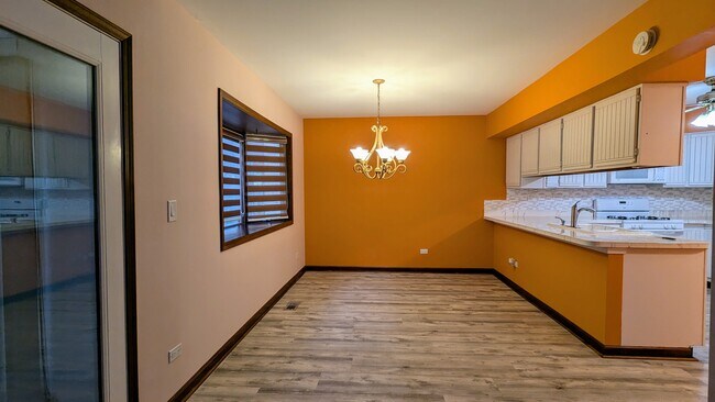 Building Photo - 1799 Monterey Ct