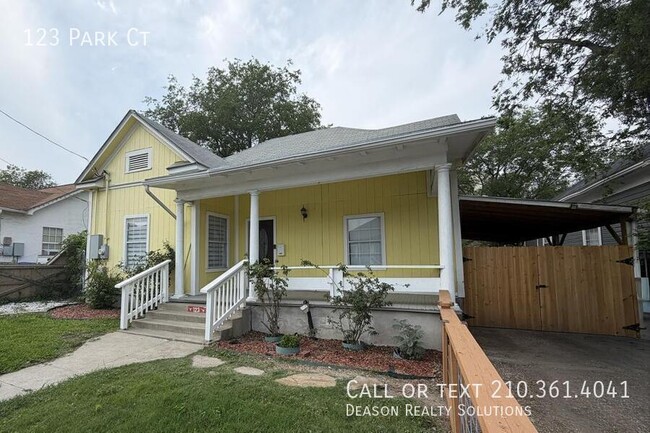 Building Photo - 123 Park Ct