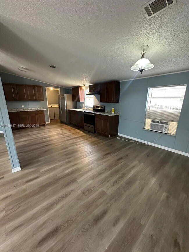 Building Photo - 11863 Atlantic Cir