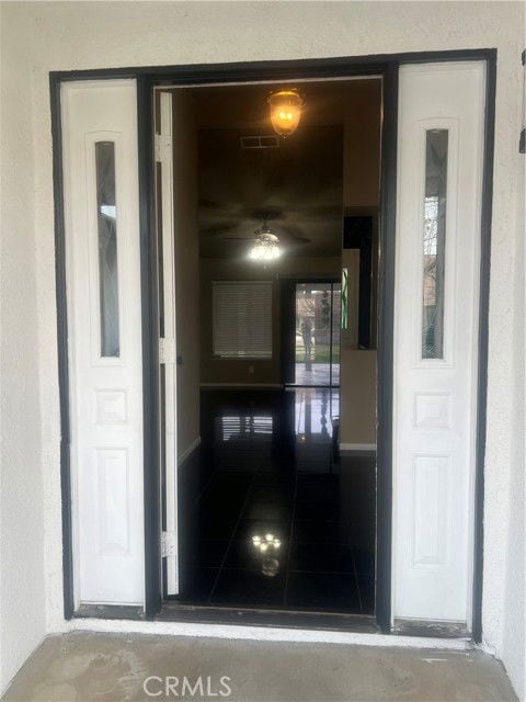 Building Photo - 39335 Rockcliff Ct