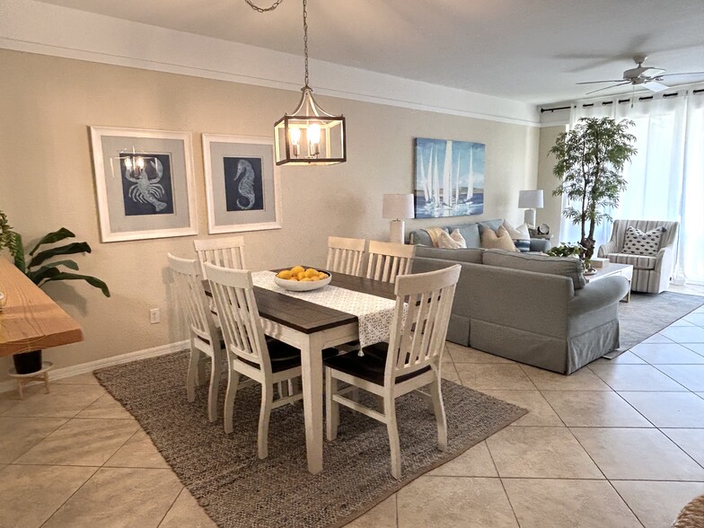 Dining Room/ Living Room - 3235 Cypress Glen Way