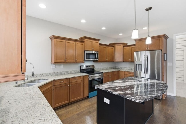 Building Photo - 1168 Autumn Ridge Dr