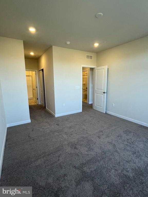 Building Photo - 741 Platinum Dr