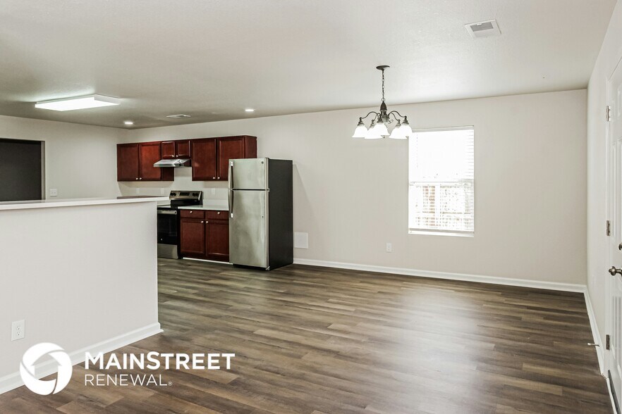 Building Photo - 100 Waterway Dr