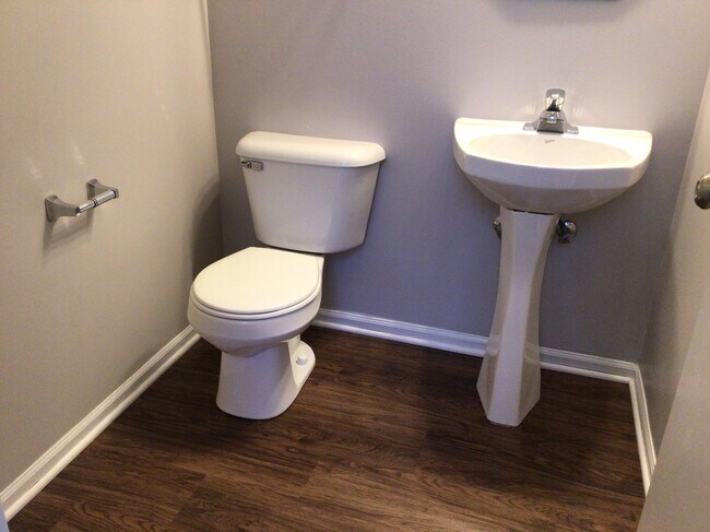 Building Photo - 762 Dillon Ct