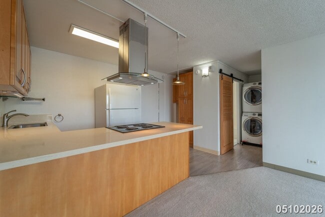 Building Photo - $2,100 | 1br/1ba Condominium in Harbour Ridge (ALL UTILITIES INCLUDED)