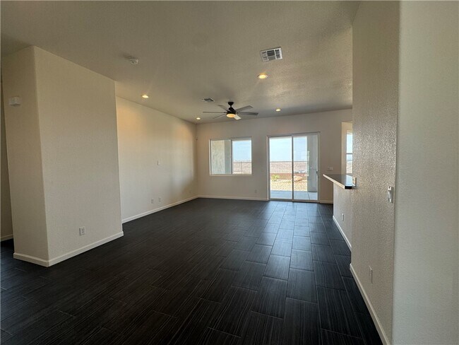 Building Photo - 3040 Fort Mojave Dr