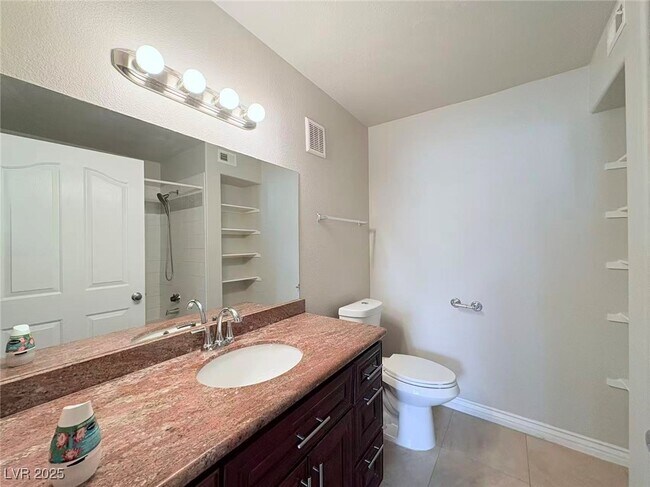 Building Photo - 7885 W Flamingo Rd