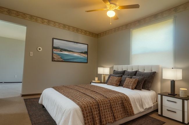 Building Photo - 247 7th St